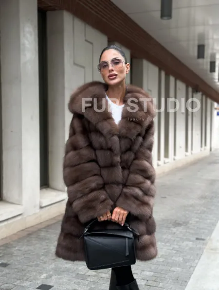 Шуба из меха куницы с капюшоном цвет трюфель - фото 6