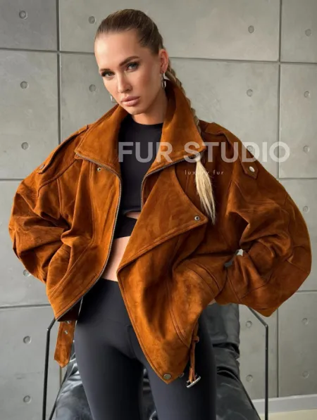 Замшевая куртка-косуха - фото 6
