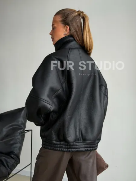 Черная натуральная дубленка из овчины - фото 4