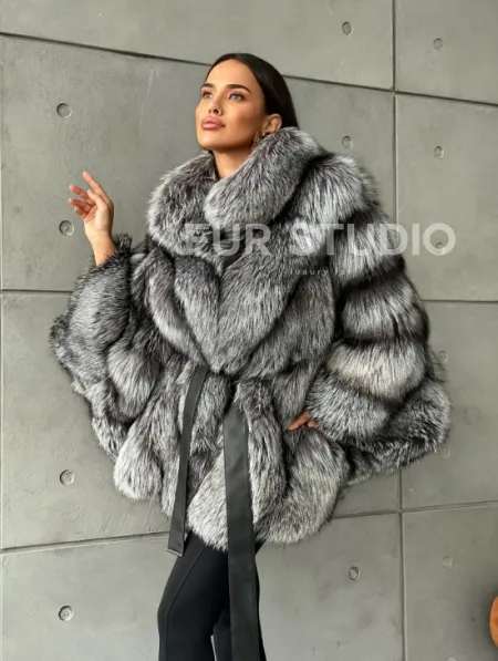 Шуба из чернобурой лисы 