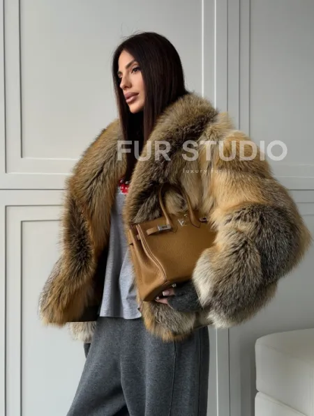 Женская шуба из лисьего меха Golden Edged Fox - фото 16