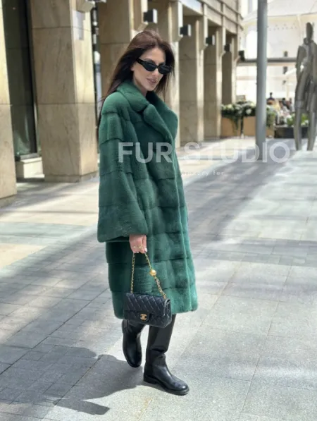 Зеленая шуба мех NAFA английский воротник - фото 7