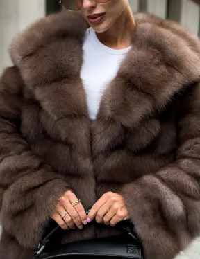 Шуба из меха куницы с капюшоном цвет трюфель - фото 1