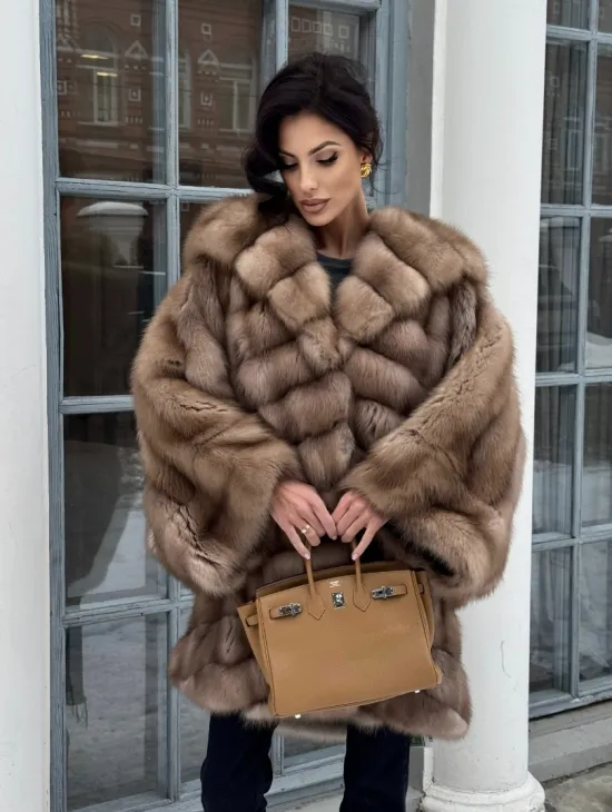 Шуба из меха куницы «летучая мышь» - фото 9