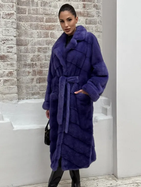 Норковая шуба кимоно с английским воротником в фиолетовом цвете - фото 0