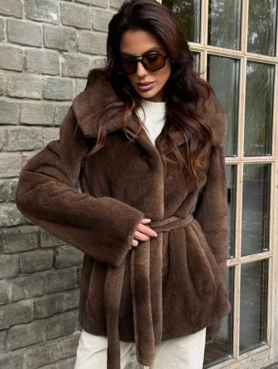 Шуба автоледи с капюшоном - фото 4