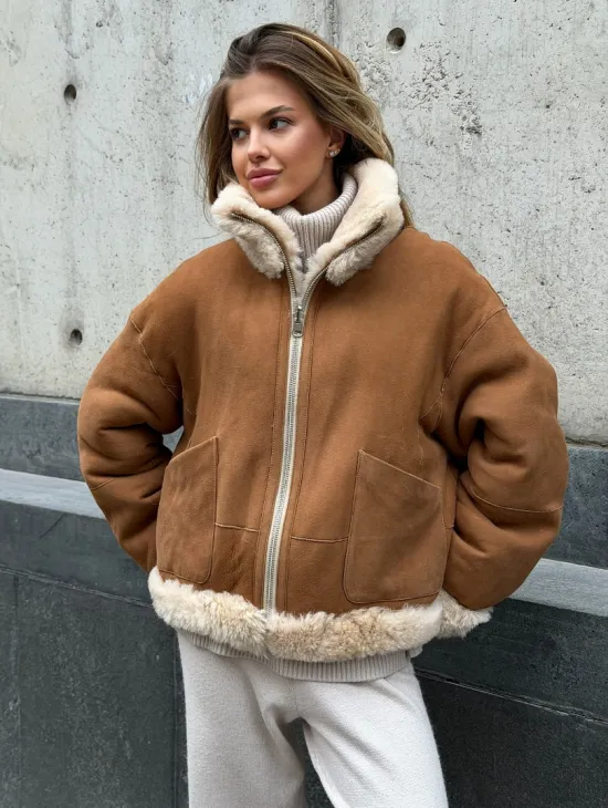 Двухсторонняя короткая дубленка из овчины - фото 6