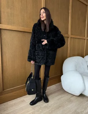 Черная двухсторонняя дубленка из меха тиградо - фото 12