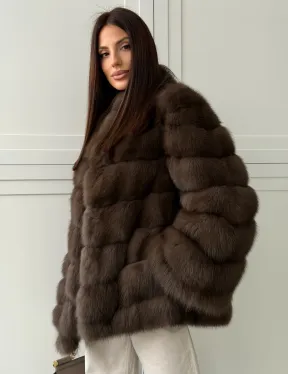 Женская шуба из меха куницы - фото 8