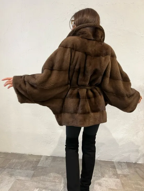 Пончо - шуба из плюшевой североамериканской норки цвет соболь - фото 2