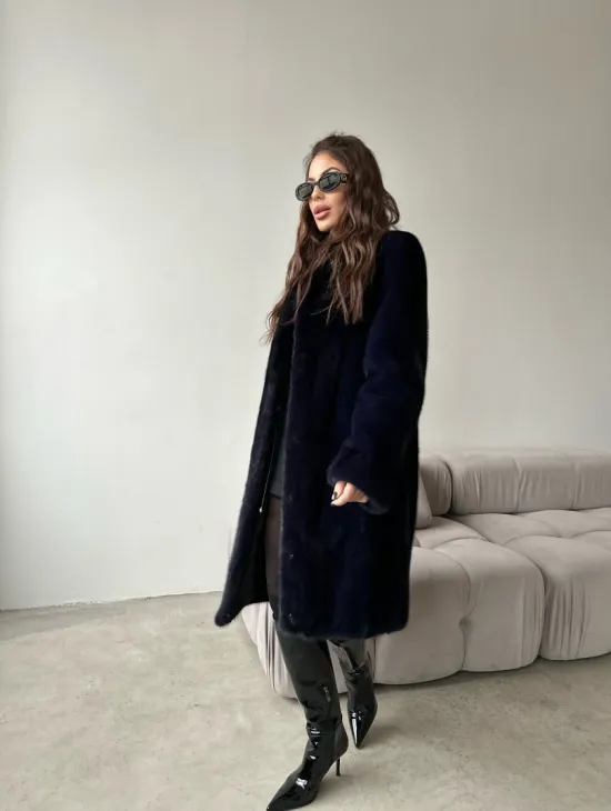 Шуба из аукционной норки стойка воротник  - цвет инфинити - фото 5