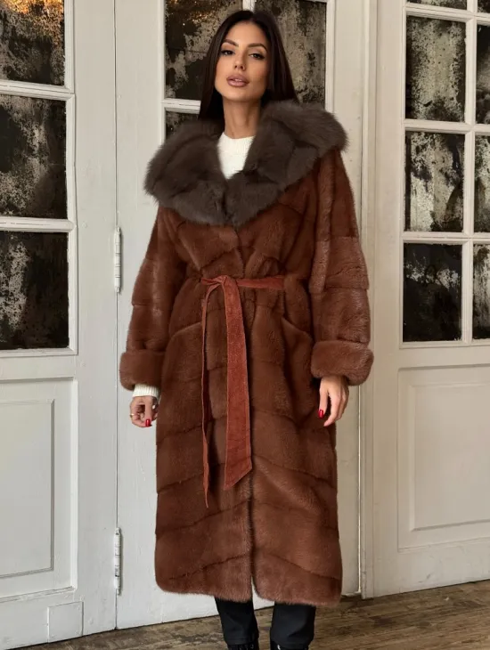 Эксклюзивная норковая шуба с капюшоном из куницы - цвет терракотовый - фото 5