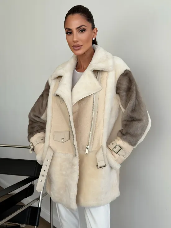 Удлиненная дубленка из натуральной овчины с рукавами из меха норки – молочный - фото 0