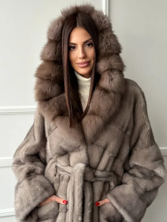 Шуба норковая с капюшоном куница - цвет светло-серый - фото 7