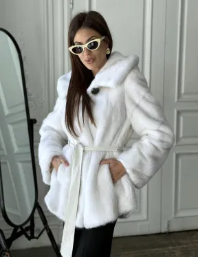 Белая шуба из меха норки (крестовка) с капюшоном - фото 6