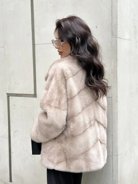 Шуба из меха норки английский воротник пудра - фото 9
